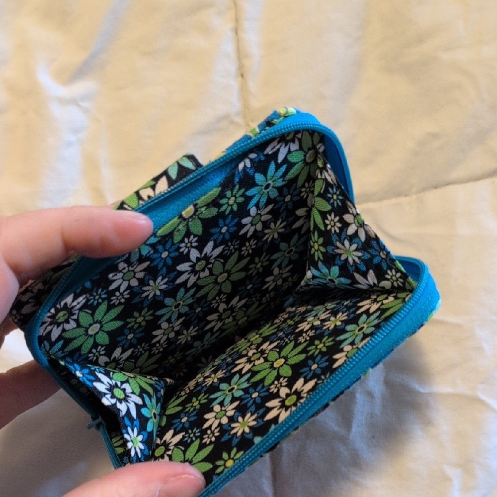 Colorful Geometric Pattern Wallet - Picture 2 of 3